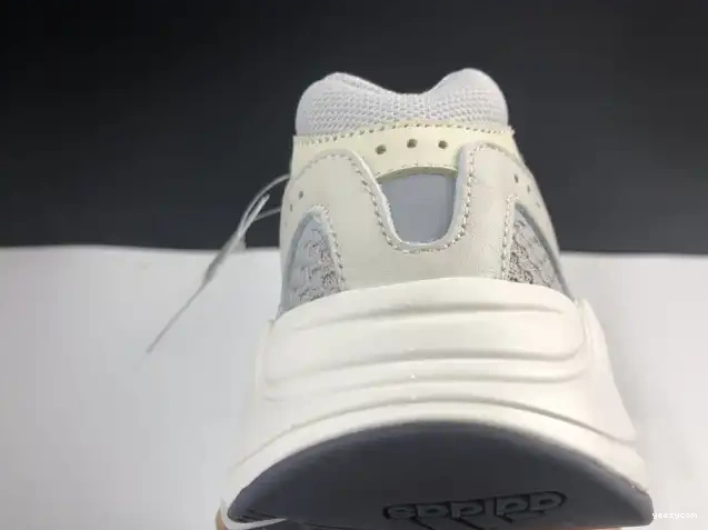 GY7924 V2 Boost Cream Adidas Cream 700 Yeezy 0501